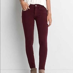 American Eagle Sateen X Hi-Rise Maroon Jeggings